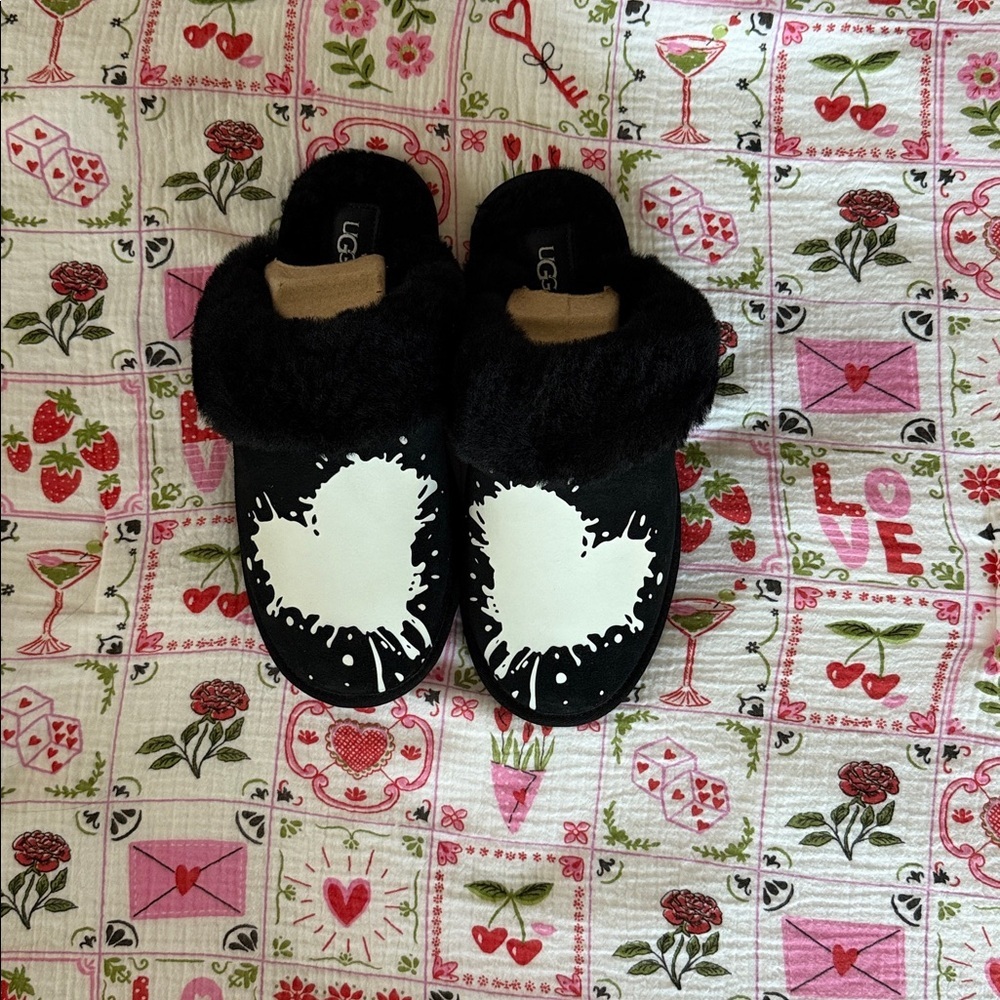 ugg w scuffette ii valentine slippers – size 9 limited edition NWT